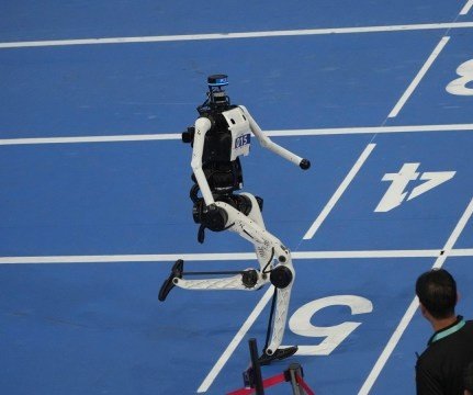 Chinese Robot Beats Usain Bolt’s 100m Mark: The Race That Shows Why Robots Need to Learn How Humans Move