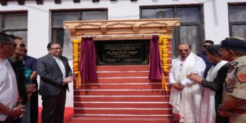 Leh Opens 24×7 Ice Hockey Rink