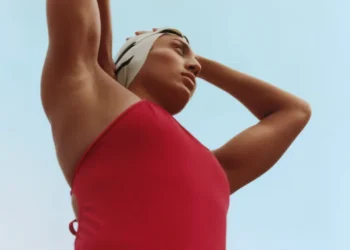 Swimming Every Day: How One Week in the Pool Can Transform Your Body, Mind and Overall Well-Being