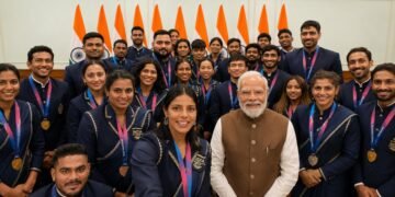 PM Modi Meets CWG Heroes